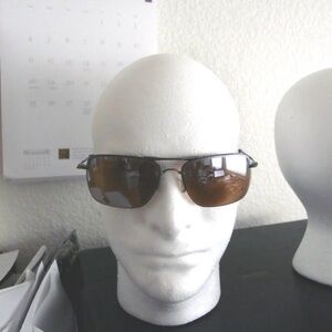 Oakley tailhook square aviators unisex/ polarized